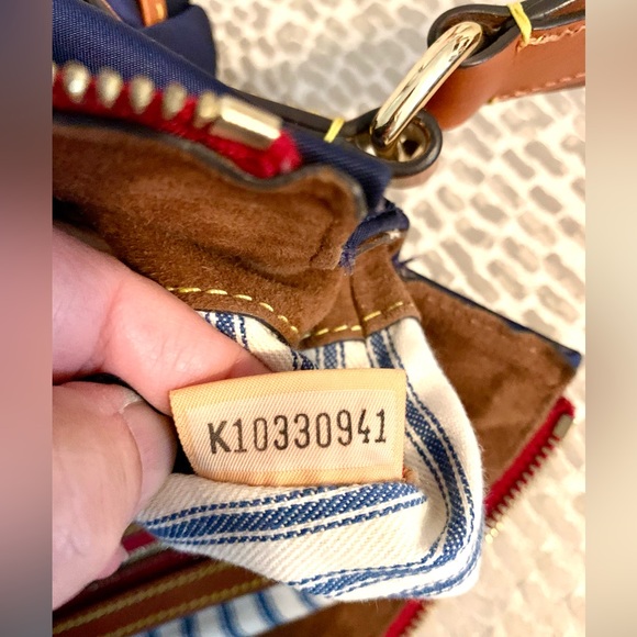 DOONEY EUC Navy Nylon and Leather Shoulder Bag- EUC and Vintage - Picture 9 of 10